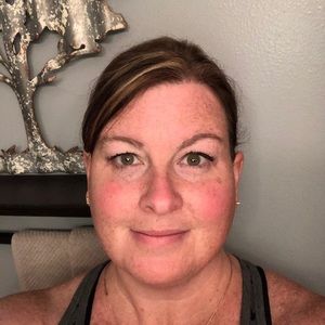 Meet your Posher, Becky